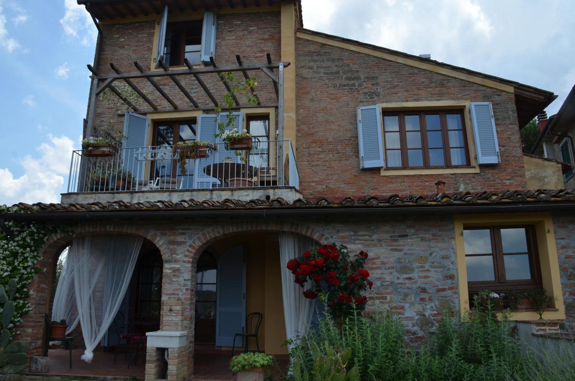 Casa Magnolia Lägenhet Terricciola Exteriör bild