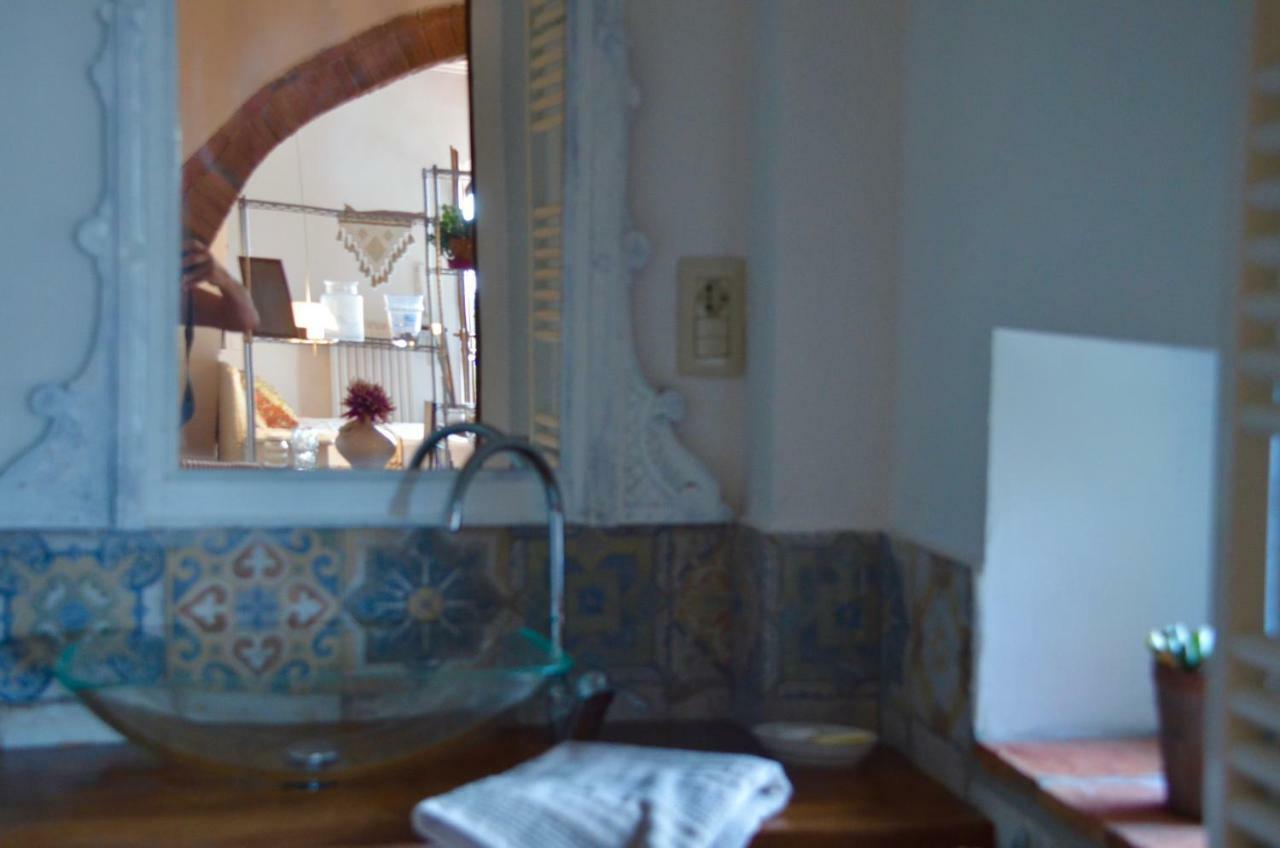 Casa Magnolia Lägenhet Terricciola Exteriör bild