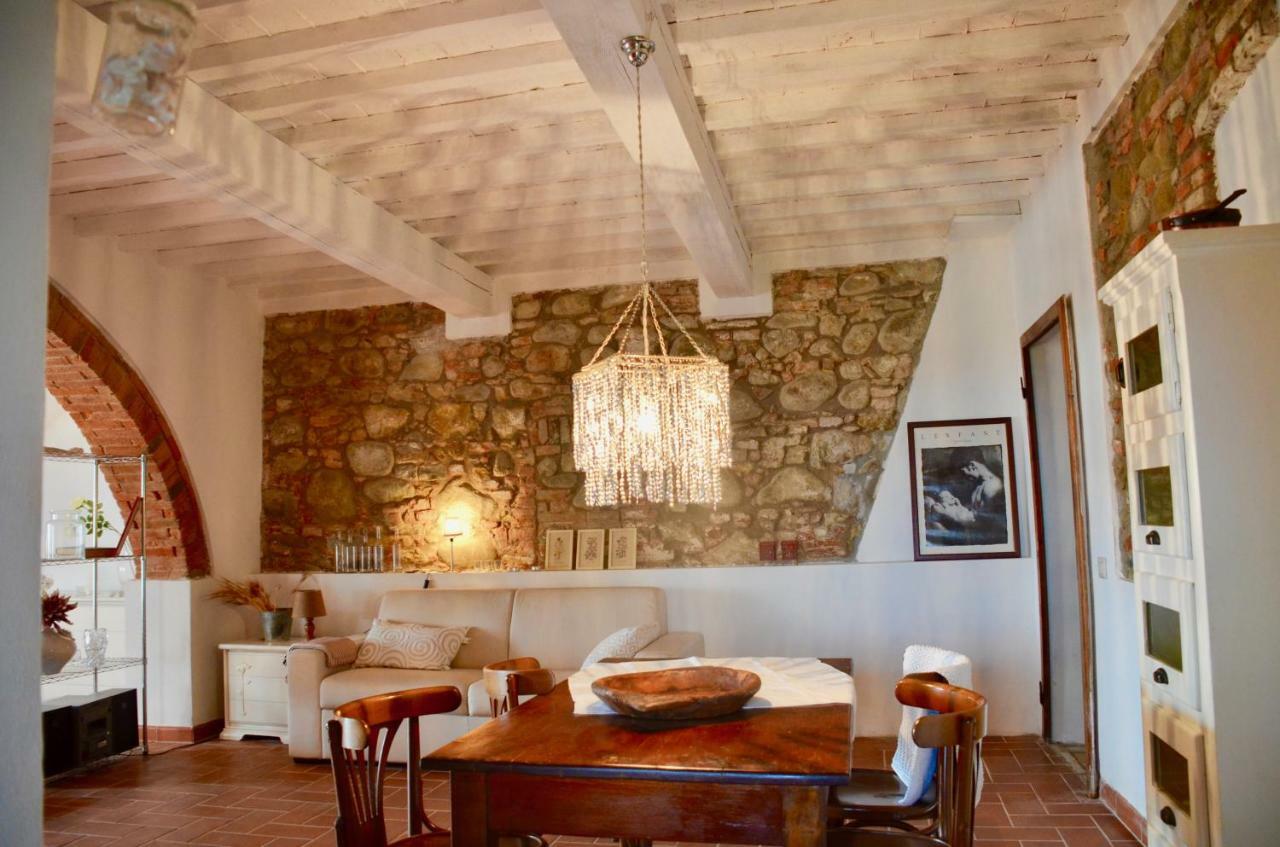Casa Magnolia Lägenhet Terricciola Exteriör bild